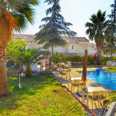 Hotel Alvina Otel *